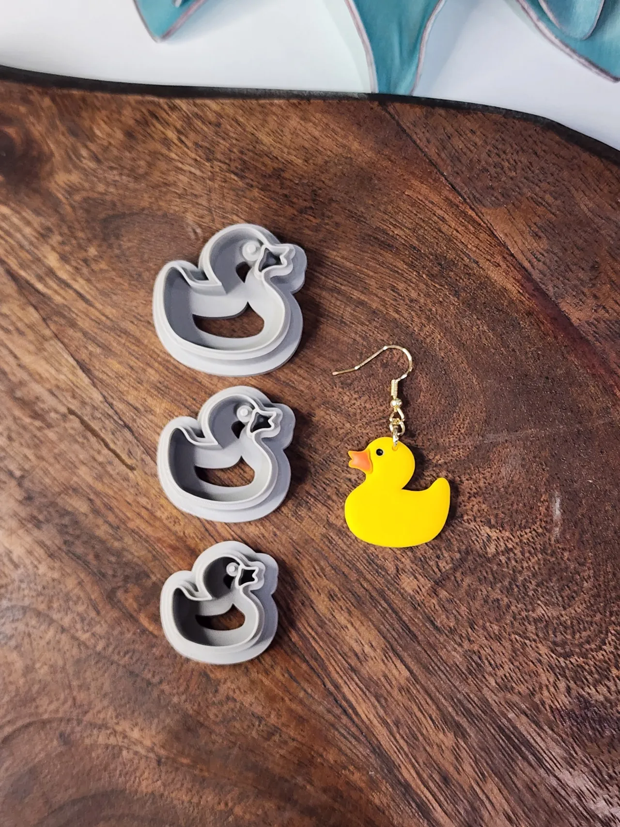 Rubber Ducky earring cutter view 2