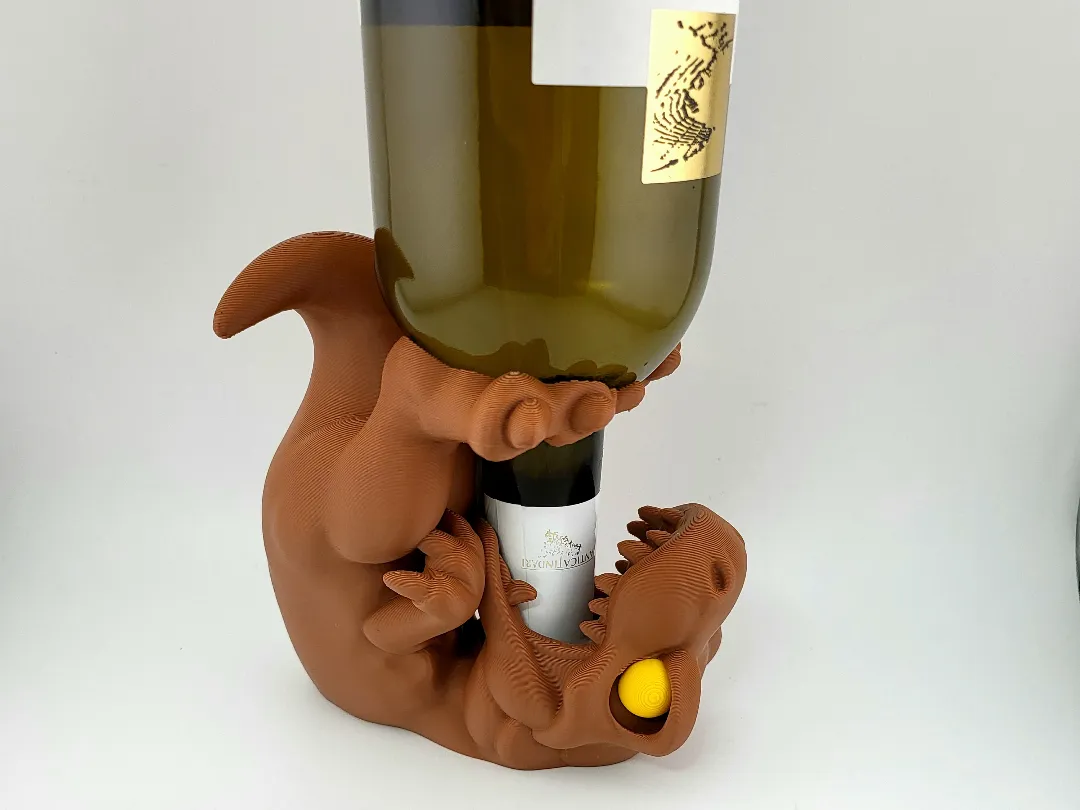 Baby Velociraptor Wine Bottle Holder Dinosaur  by Mad power MakerWorld: Download Free 3D Models - 3D model önizlemesi