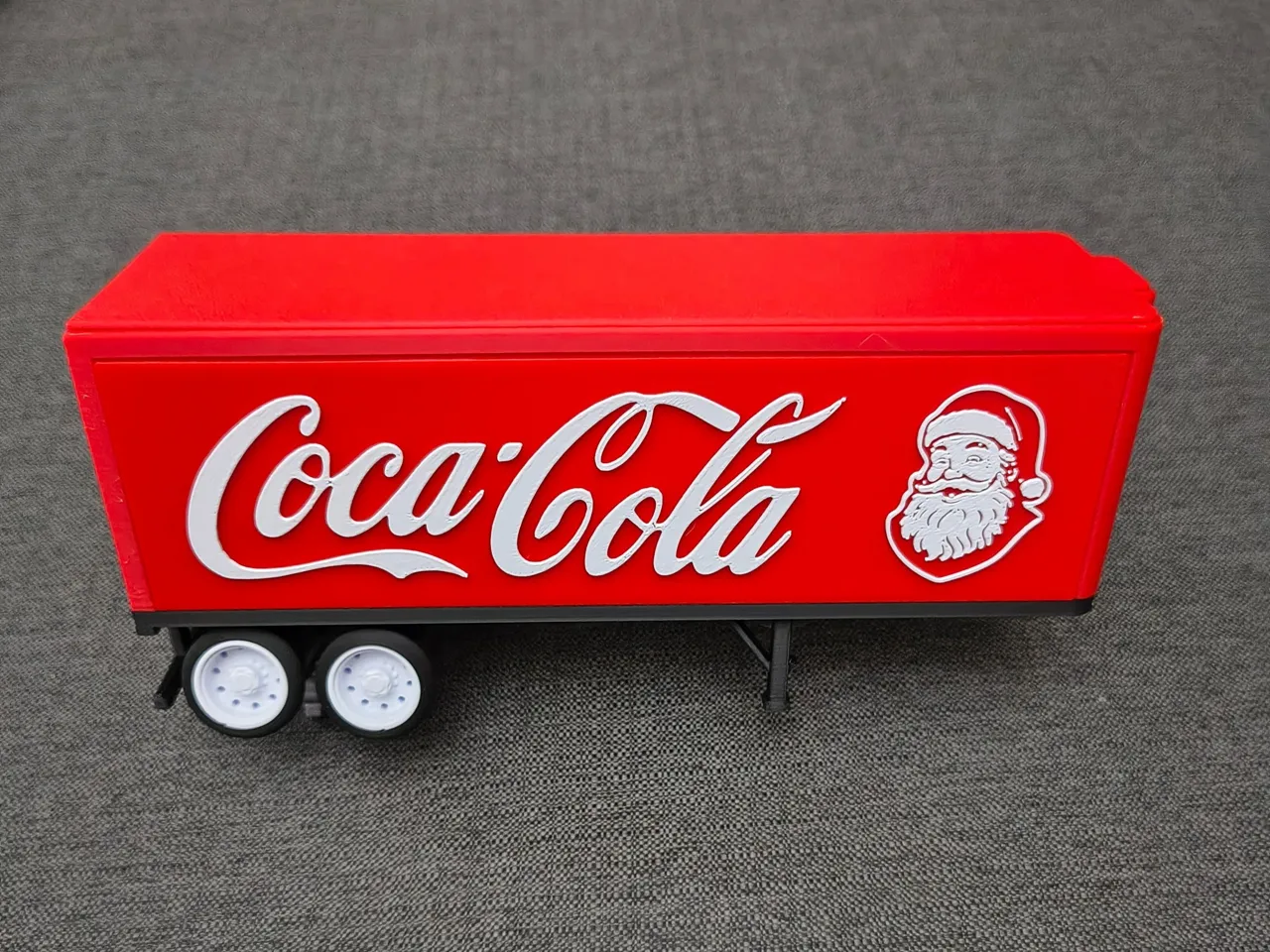 Tooned Semi truck - Xmas edition view 4