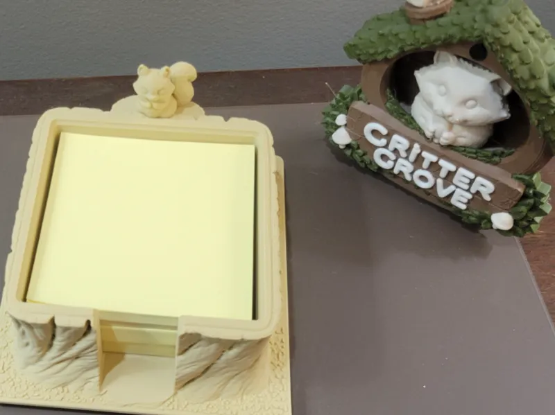 Squirrel Sticky Note Holder