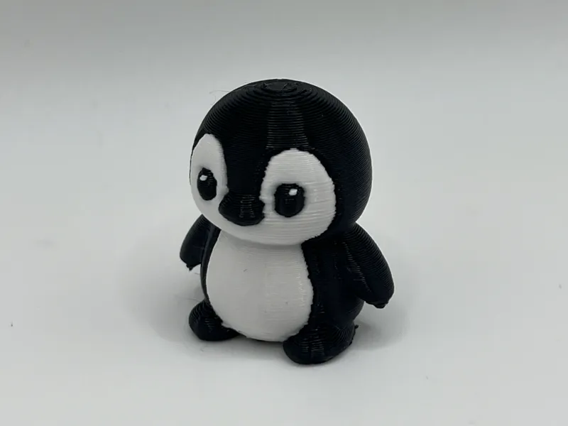 Baby Pinguin Keychain