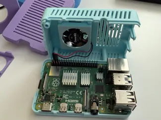 Raspberry Pi4 B 25mm Fan w Heatsink Snap Fit Case