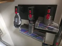 Support mural accessoires aspirateur Dyson — photo 3