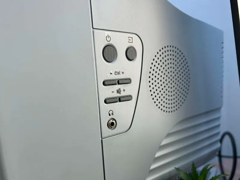 Roadstar CTV-101KLT/S Replacement Button Panel