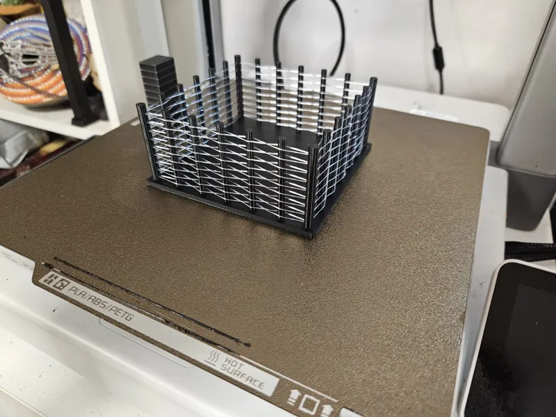 Post-it Holder (Cage System)