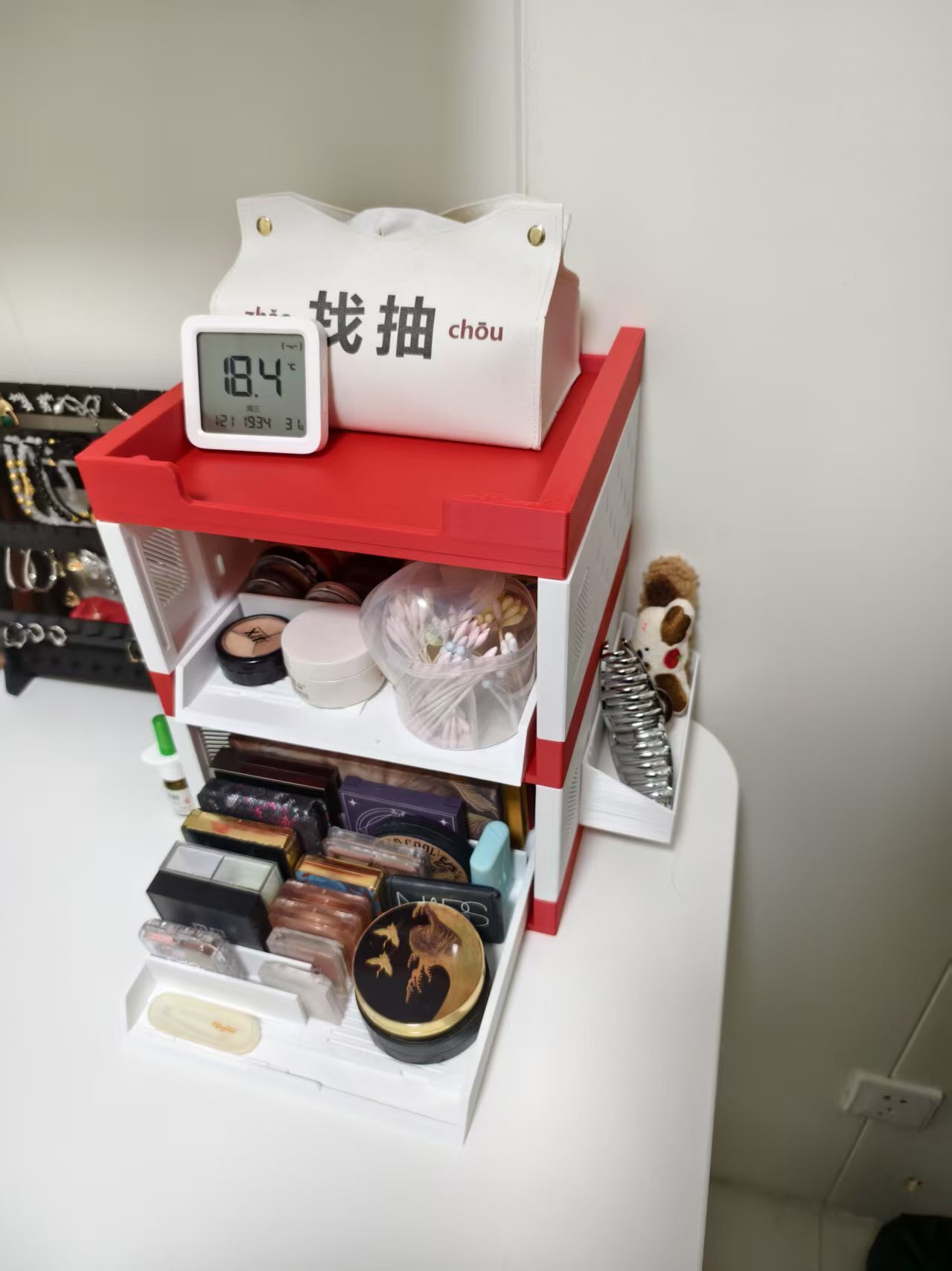 Miniatura 4 do modelo 3D 桌面收纳盒