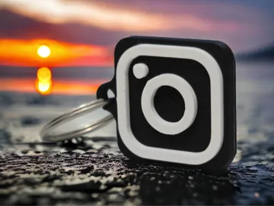 Instagram Logo NFC Tag Keychain