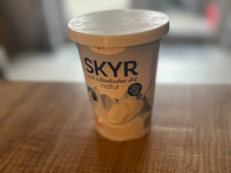 Reusable lid for plastic cup
