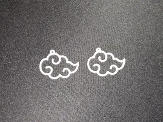 Boucles d'oreilles Akatsuki