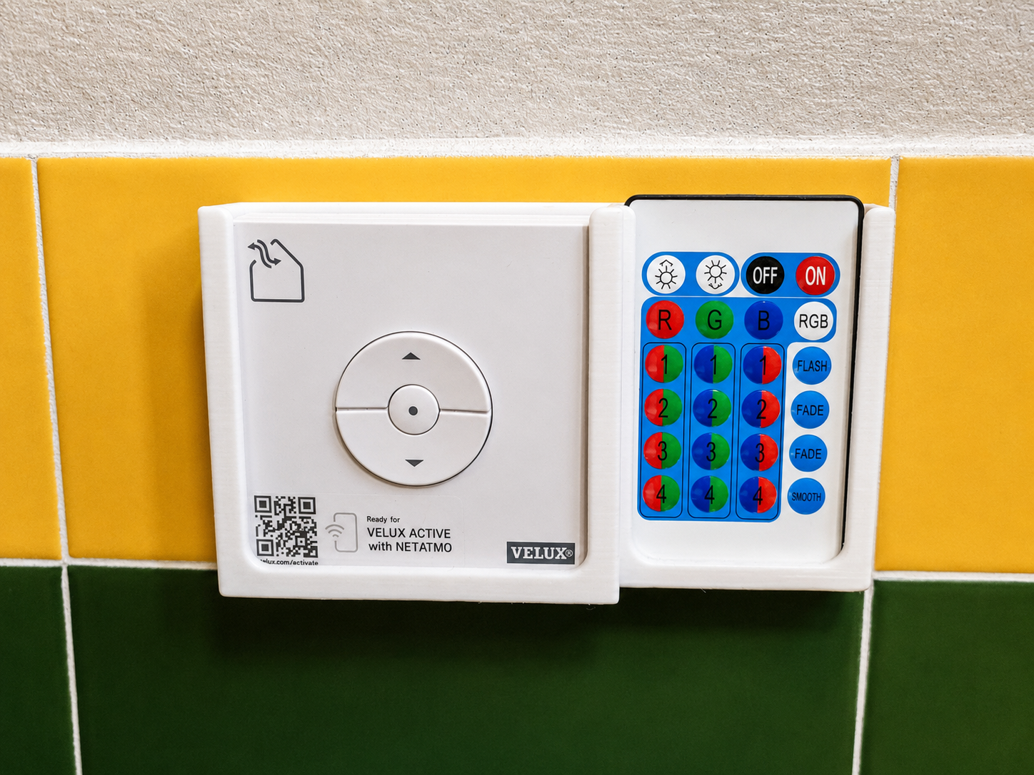 Porta telecomandi per Velux e striscia led