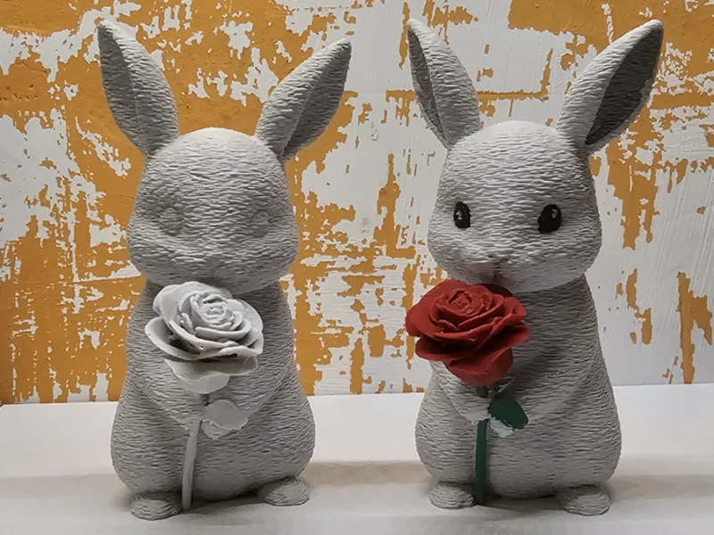 Hase mit Rose