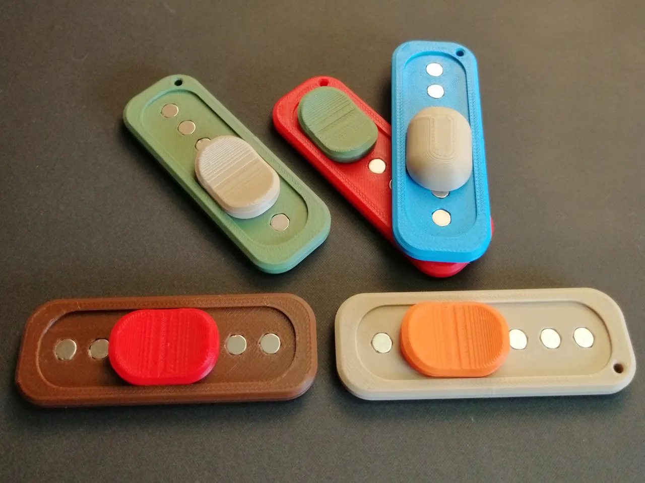 Smooth Magnetic Fidget Slider (5x3 Neodym-magnets) view 2