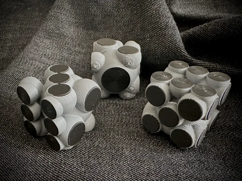 Spherical dice
