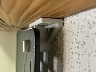Skadis under shelf mount