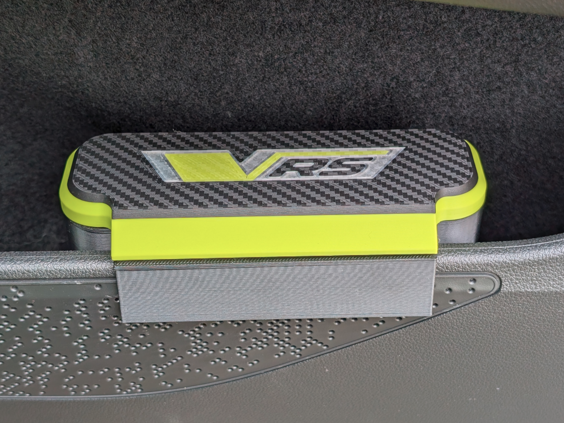 Auto Mülleimer Skoda RS 2025