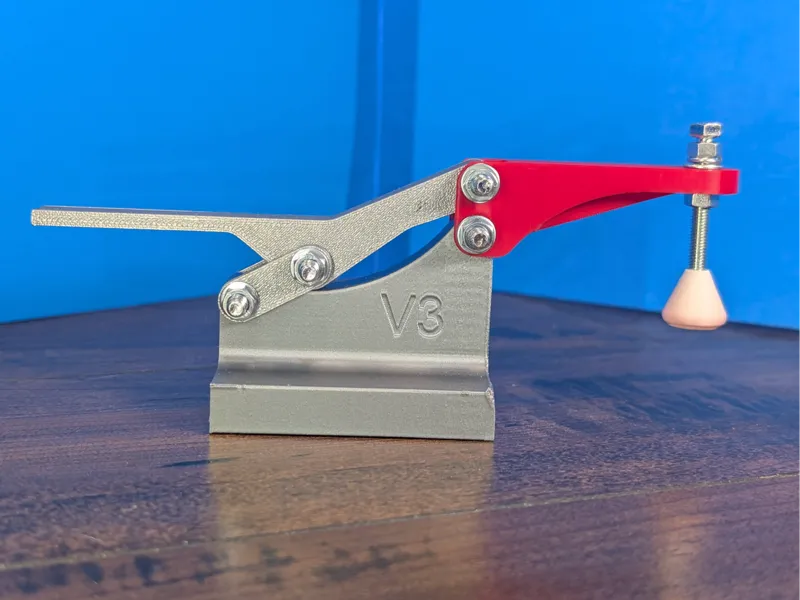 Horizontal toggle clamp