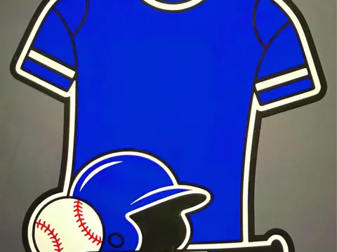 Pieza para disfraz o exhibición: BASEBALL JERSEY SPIRIT STICK TEMPLATE — referencia de MakerWorld