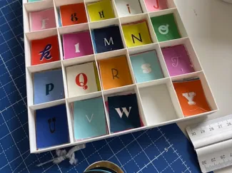 RSS - Selvedge Magic Letter - Sorting Box (5 × 5)