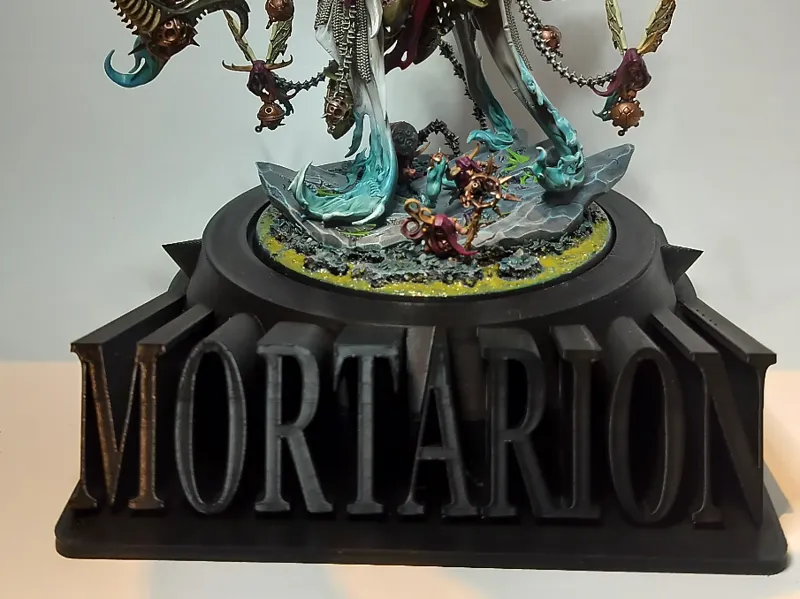 Display stand for Mortarion