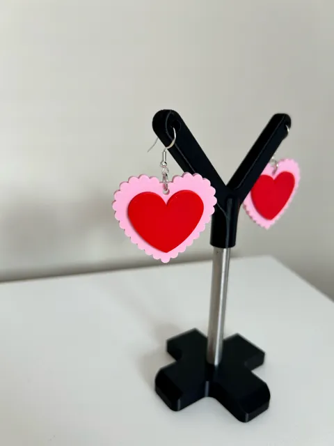 Heart earrings view 3