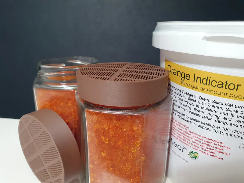 Quad Start Thread For Desiccant Glass Jar