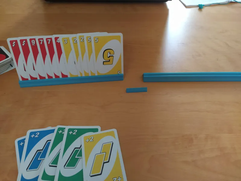 card holder extensible to the infinite