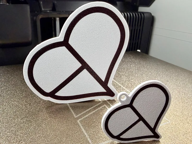 Blackpink Hearth Logo Keychain