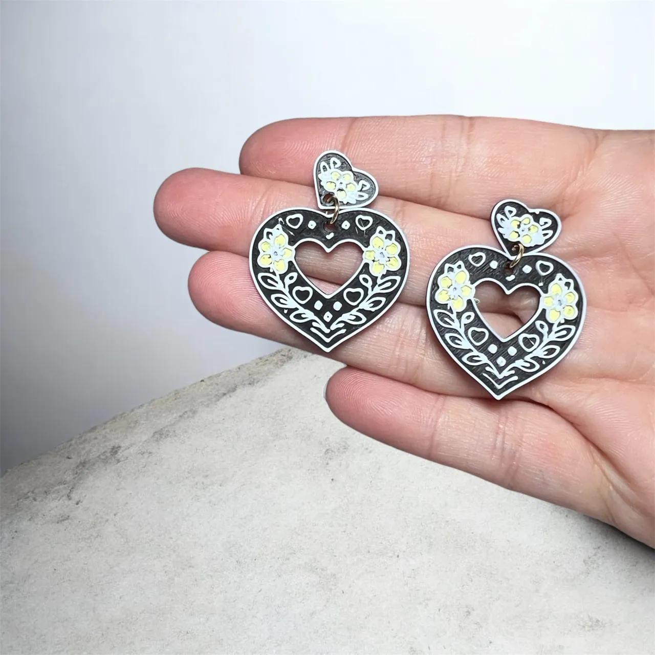 Pendientes corazón mandala view 2