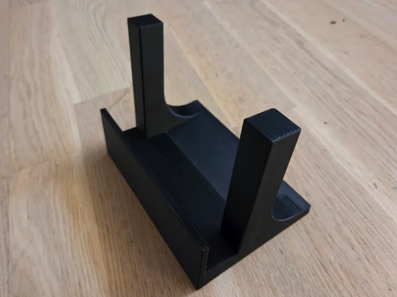 Laptop stand
