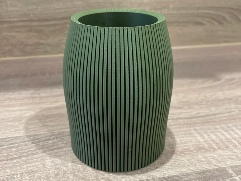 Ribbed Elegance