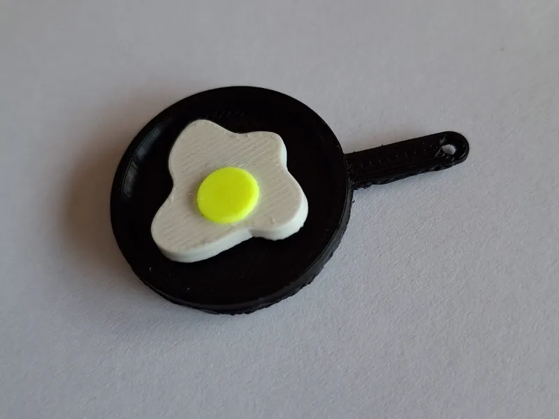 Pan with Egg (Magnets 8x2mm round)