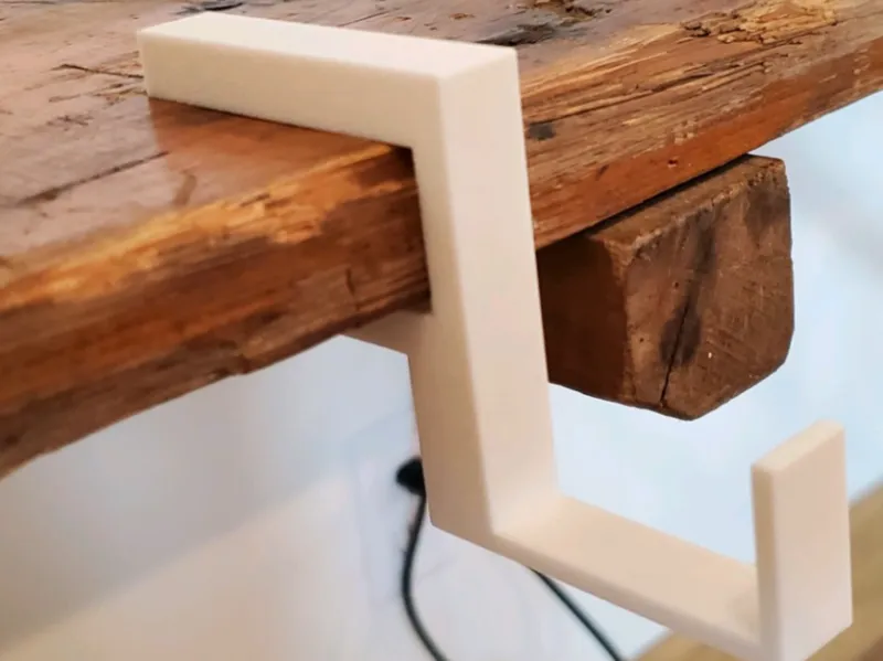 Headphone holder/hook