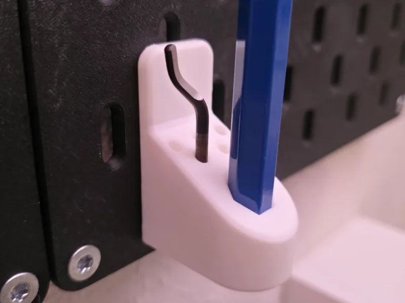 Skadis Deburring tool holder