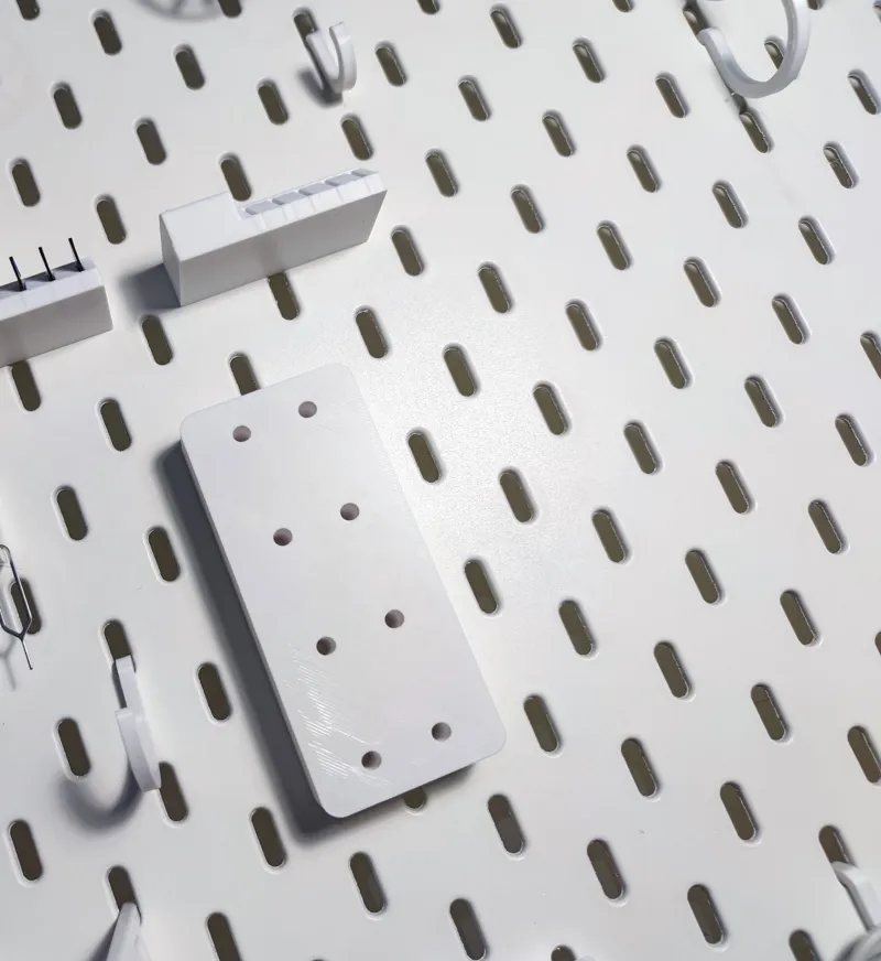 Ikea Skadis Steckerhalter