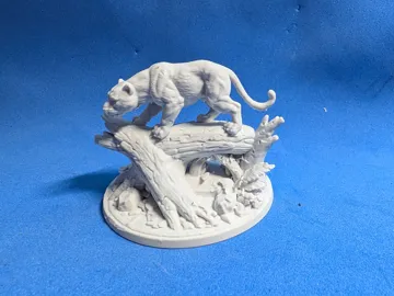 Figura decorativa: Panther on Fallen Tree – Fantasy Miniature — vista de referencia 4