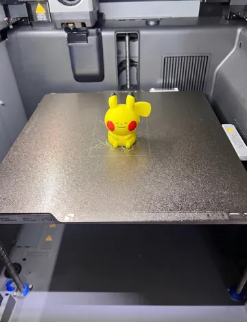 Figura decorativa: Chibi Pikachu Pokemon toy — vista de referencia 2