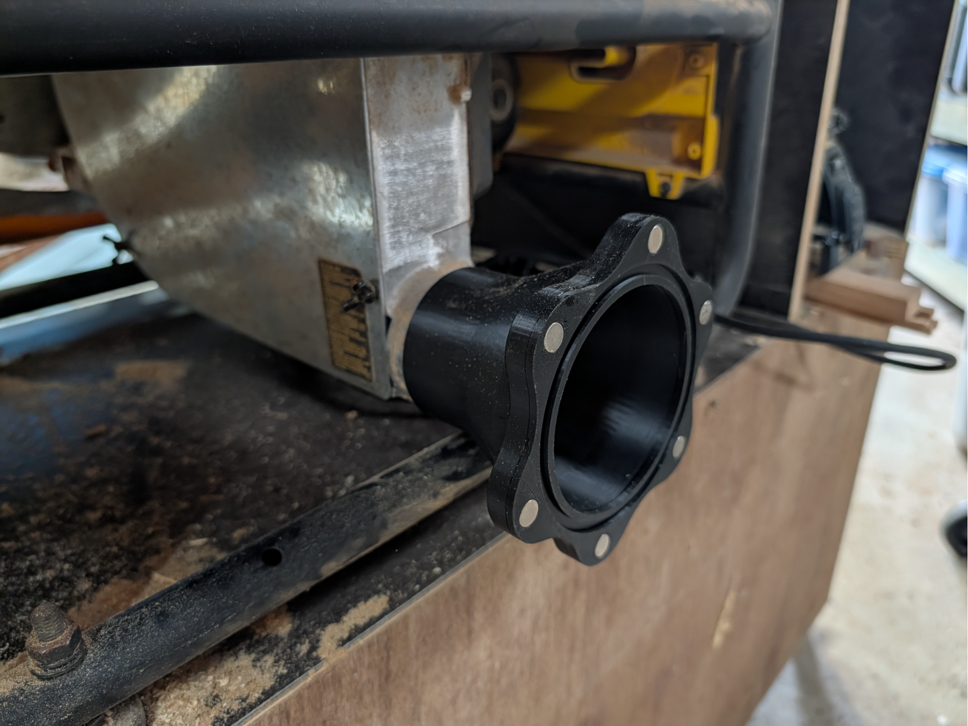 DeWalt DW745 Table Saw Dust Extraction Attachment