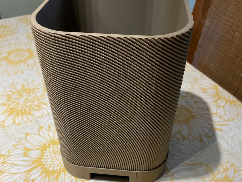 Large Spiral Plant Pot