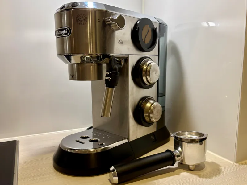 Delonghi - Magnetischer Siebträger-Siebhalter
