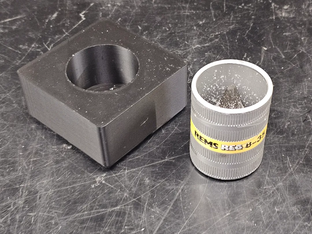 Rohr Models Gridfinity Rohr entgrater - Free 3D Print Model - MakerWorld