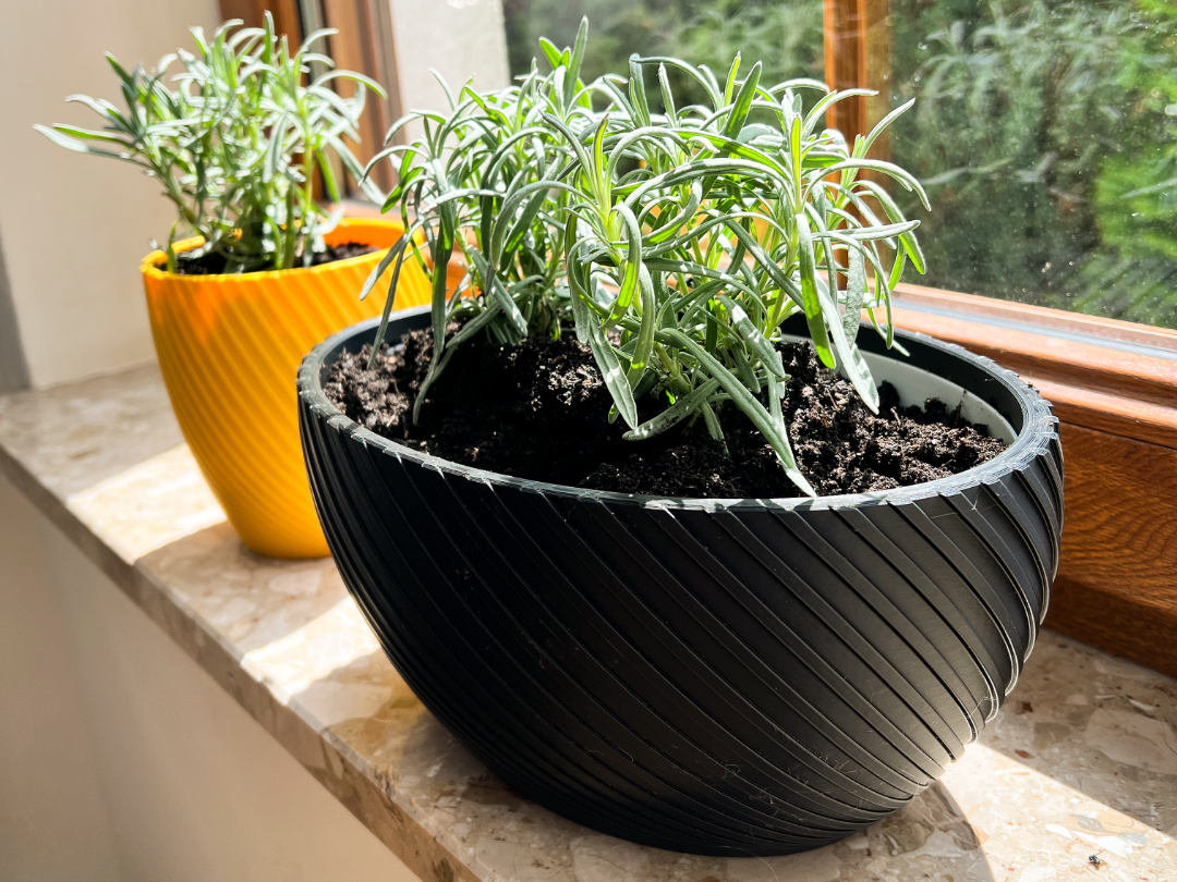 Miniatura 1 do modelo 3D Ribbed planters