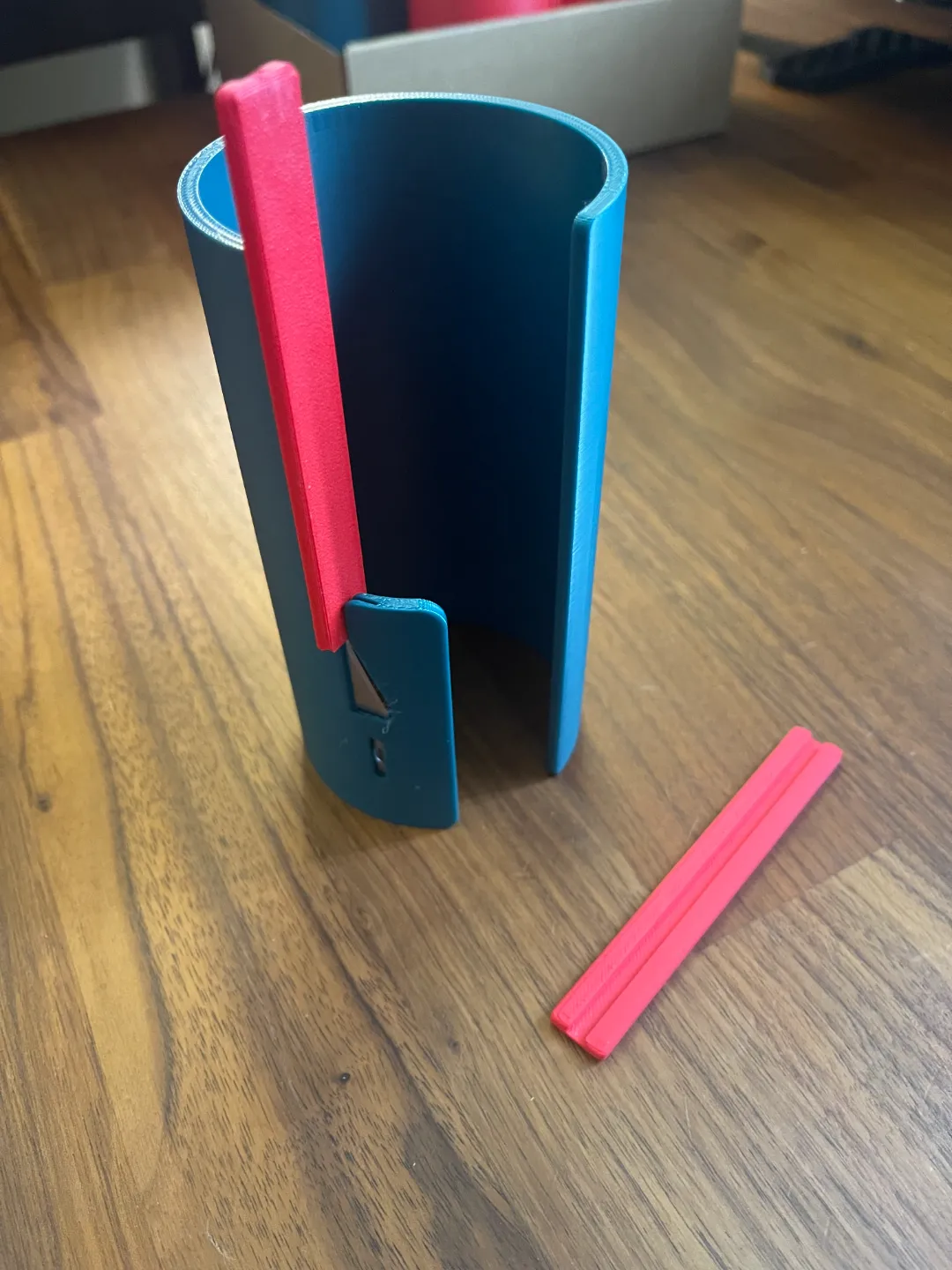 Wrapping Paper Roll Cutter (VERSION 2) view 3