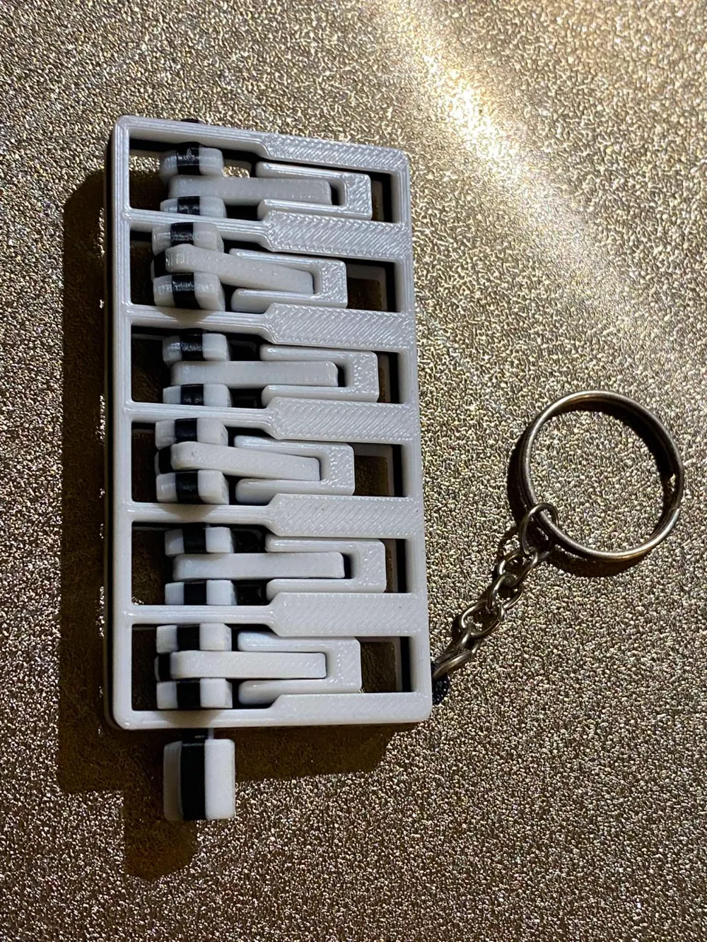 R6 Engine Keychain - Free 3D Print Model - MakerWorld
