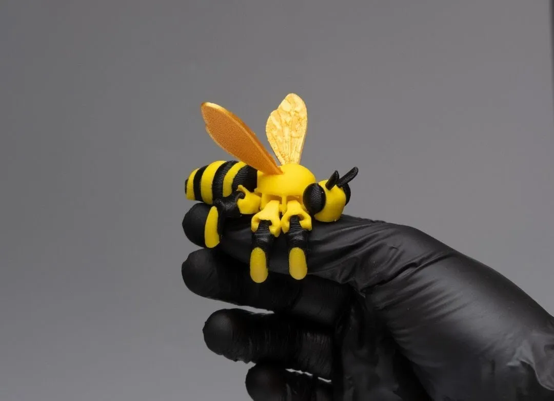 Articulated Bee view 3