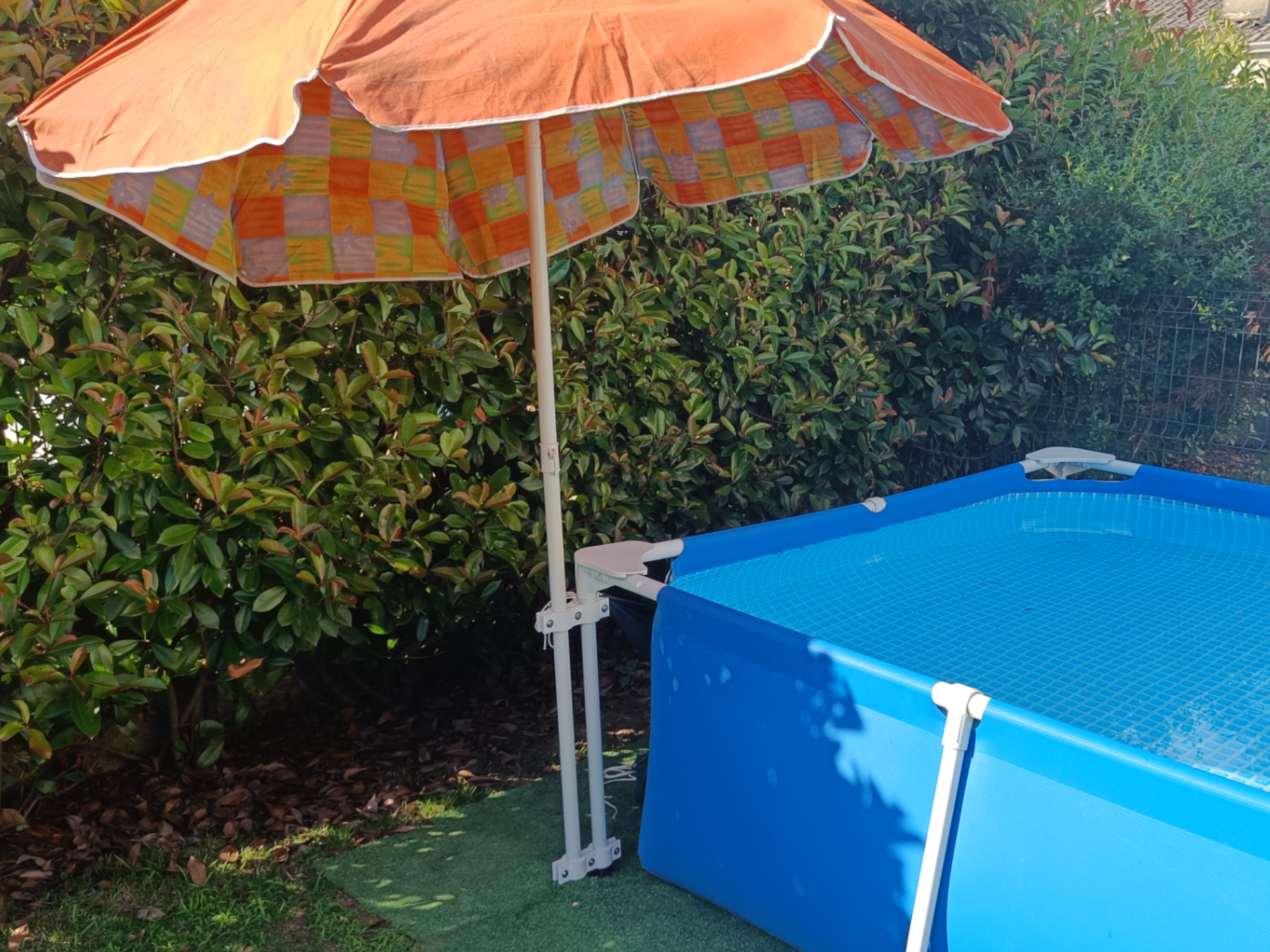Umbrella stand for Intex/Bestway pools