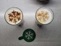 Pochoirs à café (flocon, sapin de Noël) — photo 2