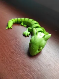 Bébé dragon lézard articulé — photo 6
