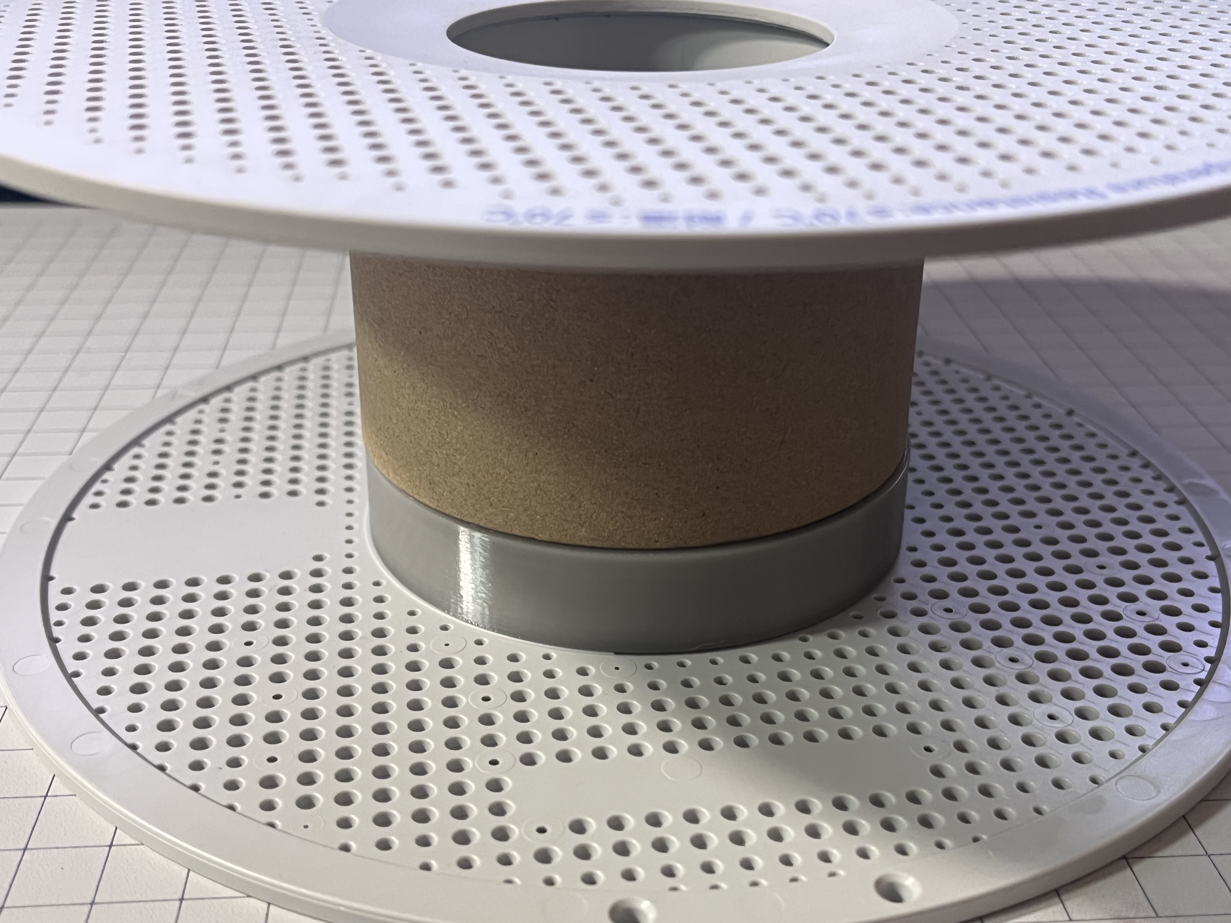 Miniatura 1 do modelo 3D 炸盘拯救者（适配拓竹官方料盘）散料盘拯救者/料盘轴延长器