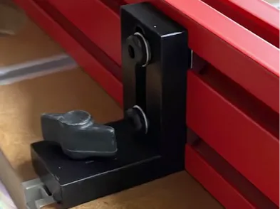 Anschlagwinkel 55x47mm für Alu-Nut-Schiene 