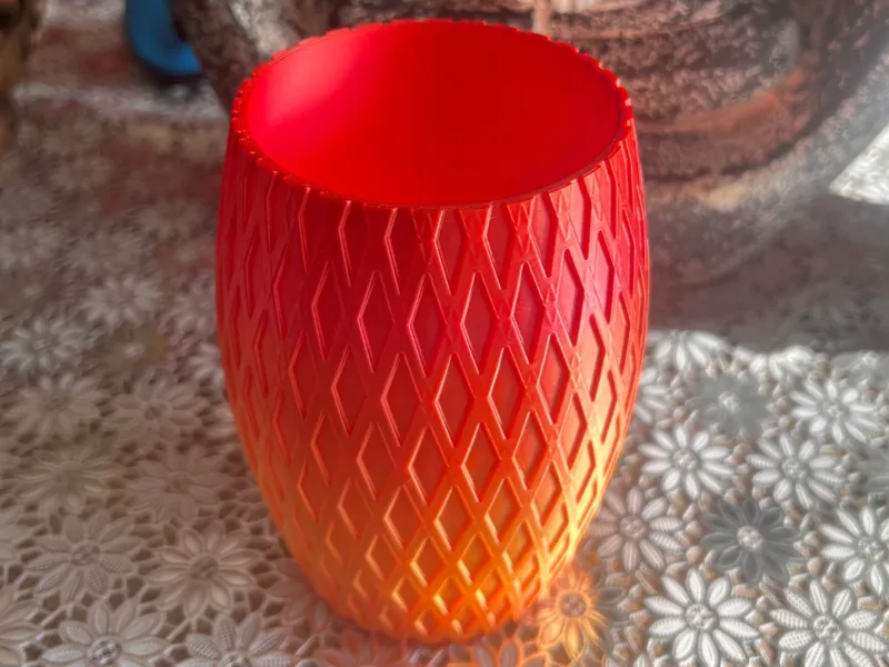 Vase im Fassstil -barrel-style vase